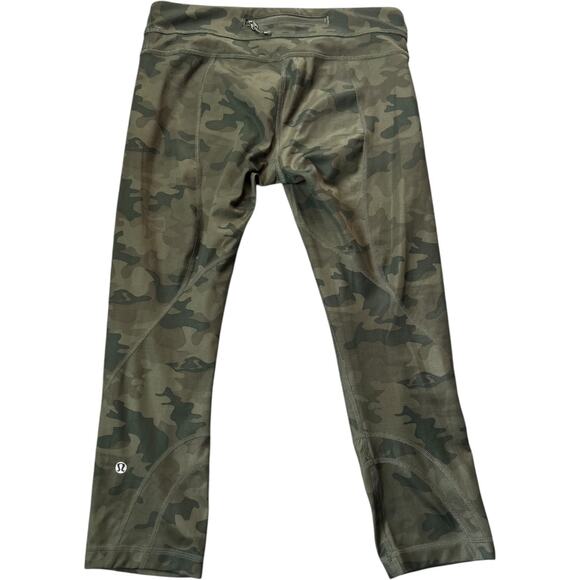 Lululemon Run Inspire Crop II *All Luxtreme Savasana Camo Fatigue Green SZ 6 EUC - Picture 1 of 12